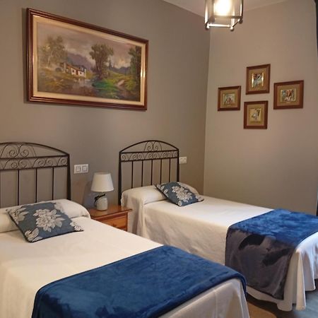 Hospedaje Don Pelayo Gijón Zewnętrze zdjęcie