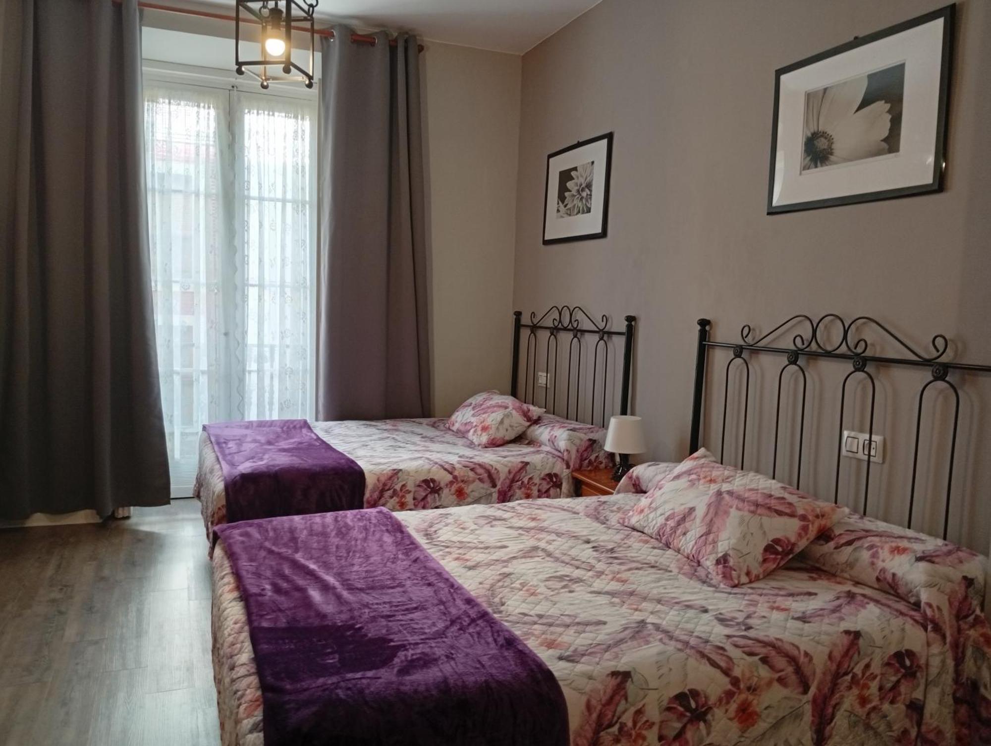 Hospedaje Don Pelayo Gijón Zewnętrze zdjęcie